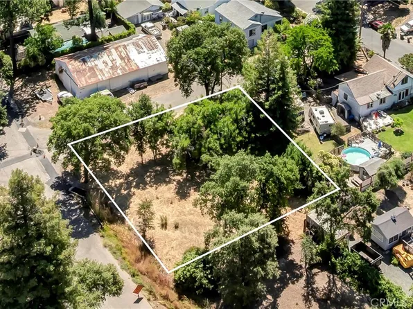 521 10th St #2, Lakeport, CA 95453