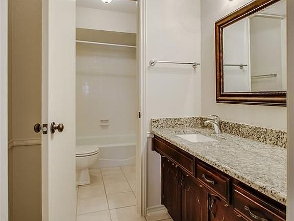 3rd image of 2724 Clear Springs Dr