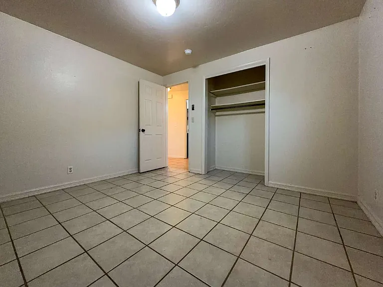 816 S Wardwell Ave — Photo 16