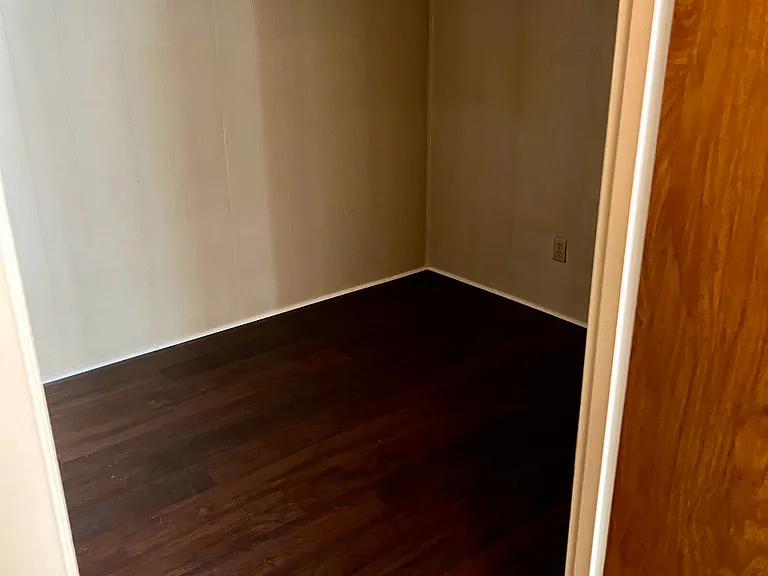 110 Lyon St — Photo 6