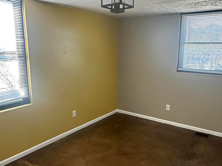 713 Wilkinson Blvd #1 — Photo 39