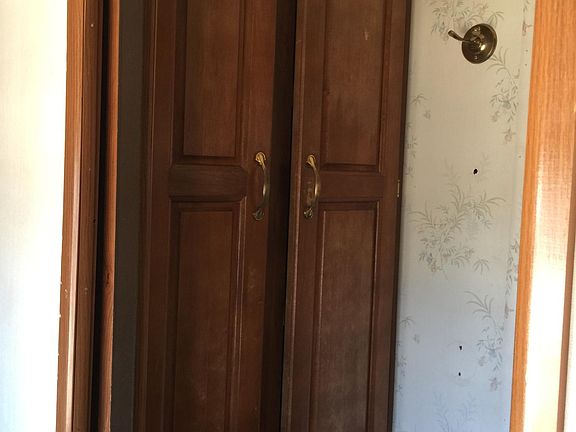 Closet storage