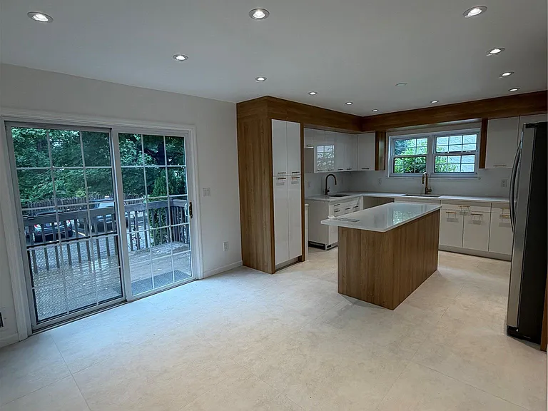 48 Somerset Dr — Photo 5