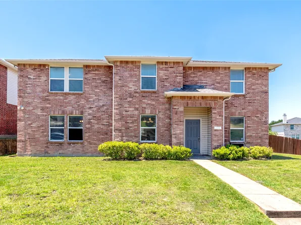 2801 Kerrville Dr, Mesquite, TX 75181