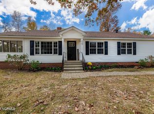 225 Grady Rd, Clinton, NC 28328