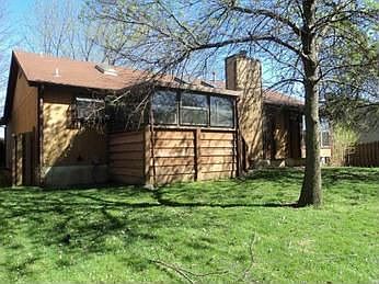 2nd image of 4127 Fox Crossing Dr