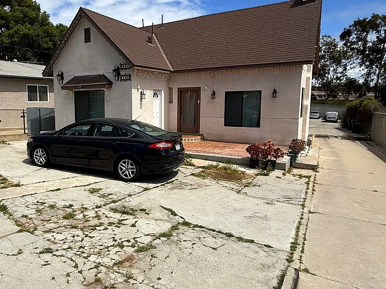 450 S Sydney Dr #B — Photo 2