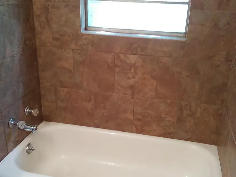 3910 Stanard St — Photo 9