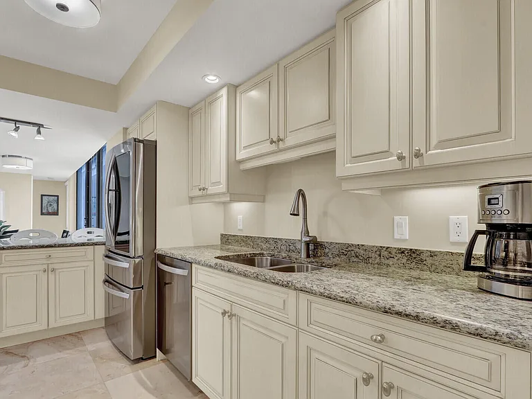 3000 N Ocean Dr #7H — Photo 14