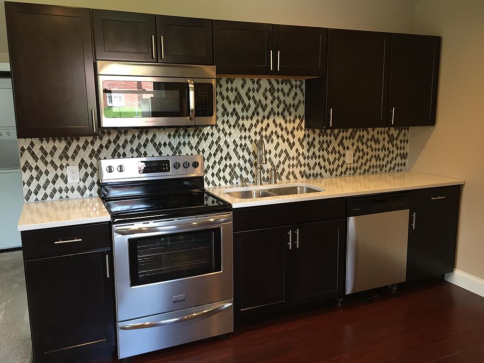 1st image of 2503 Bredell Ave #1A