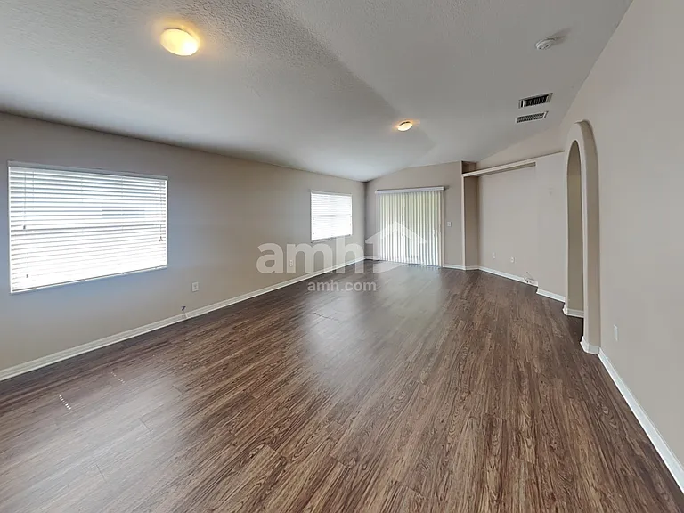 25815 Crippen Dr — Photo 4