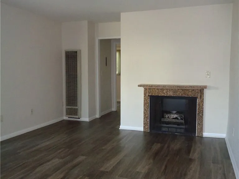 19002 Huntington St #B — Photo 2