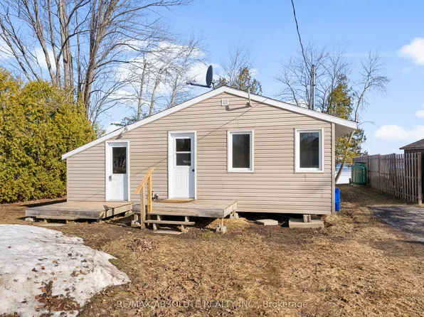 33 BB Oakdale Ln, Horton, ON K7V 3Z8