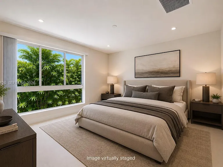 7702 SW 95th Ter — Photo 5