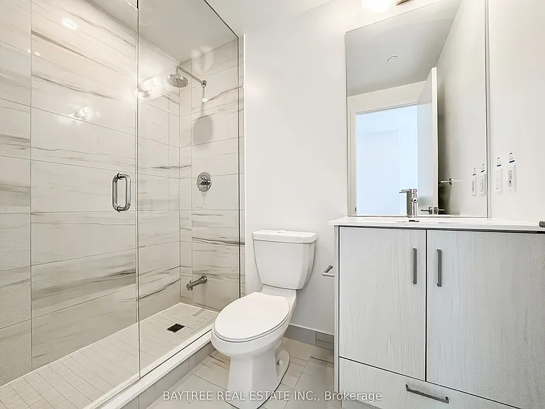 180 Front St E #3506 — Photo 10