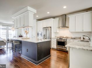 7997 Turtle Creek Cir, Gainesville, VA 20155