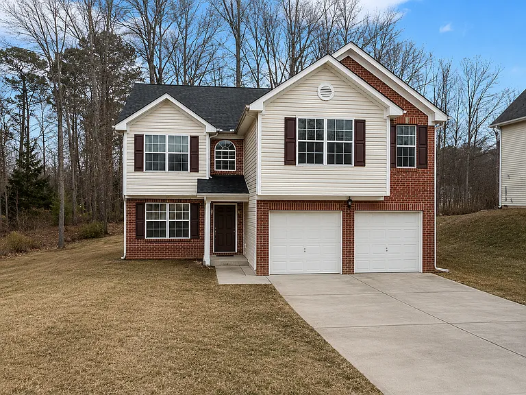 4438 Chester Ln — Photo 1