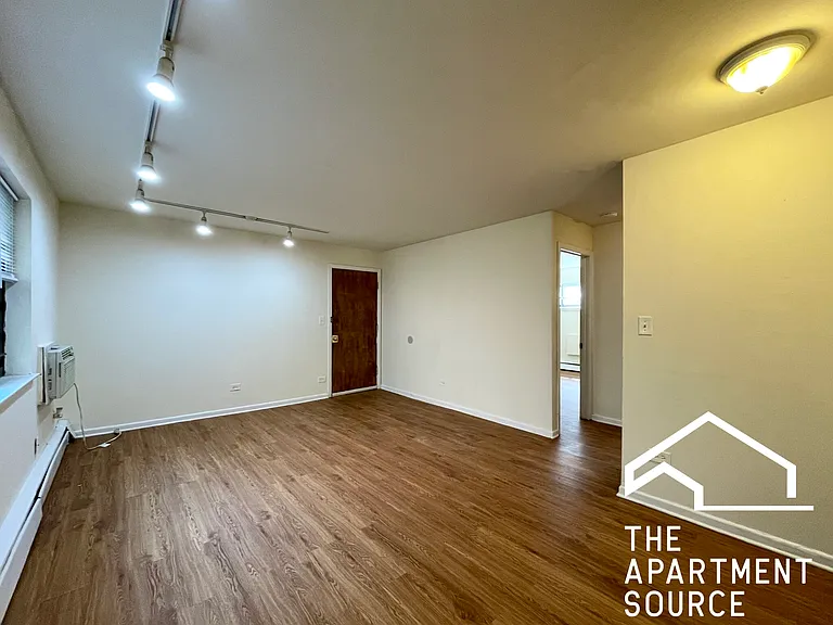 6002 N Kenmore Ave #106 — Photo 3