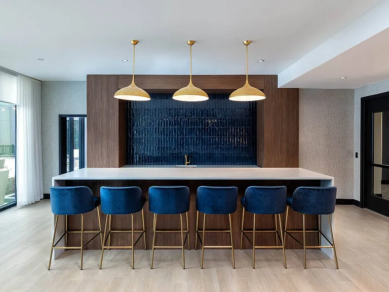 The Ballantine — Photo 24