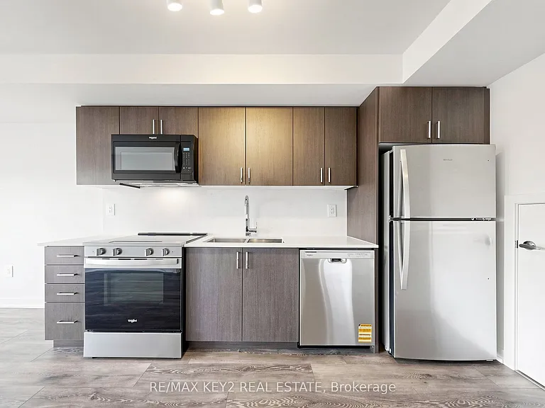 1670 Victoria Park Ave #213 — Photo 12