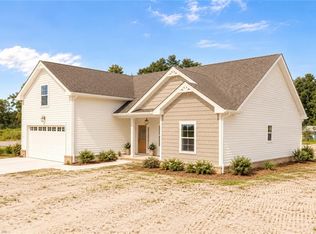 1318 Tulls Creek Rd, Moyock, NC 27958