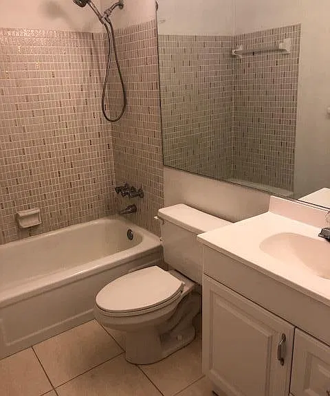 299 SW 7th St #103 — Photo 22