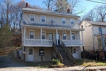 2nd image of 27 Mill St