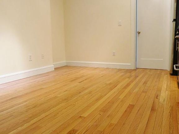 2nd image of 228 E 80th St