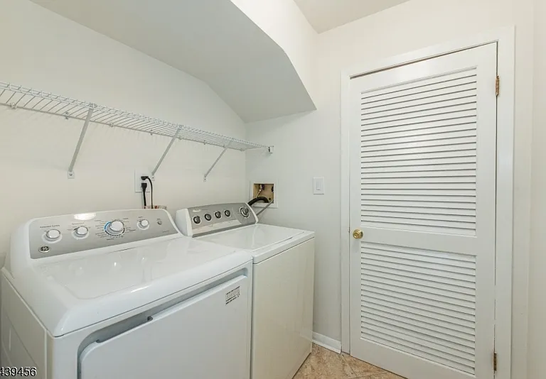 50 Castle Ridge Dr — Photo 16