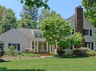 17 Wyndehurst Dr, Madison, NJ 07940