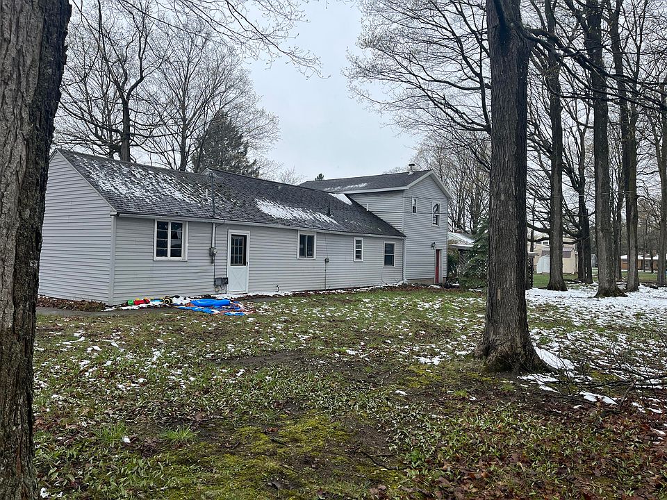 549 E Sheldon St, Gaylord, MI 49735 Zillow