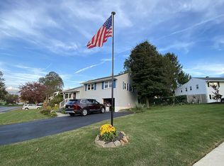 1005 Wagoner Dr, Wilmington, DE 19805