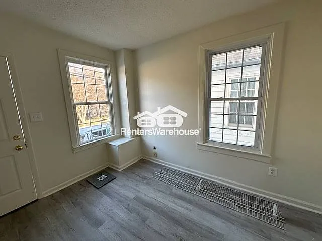 Ellicott City Row Home, 3 Bed, 1 bath — Photo 4