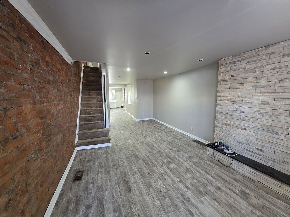 1st image of 3121 Aramingo Ave
