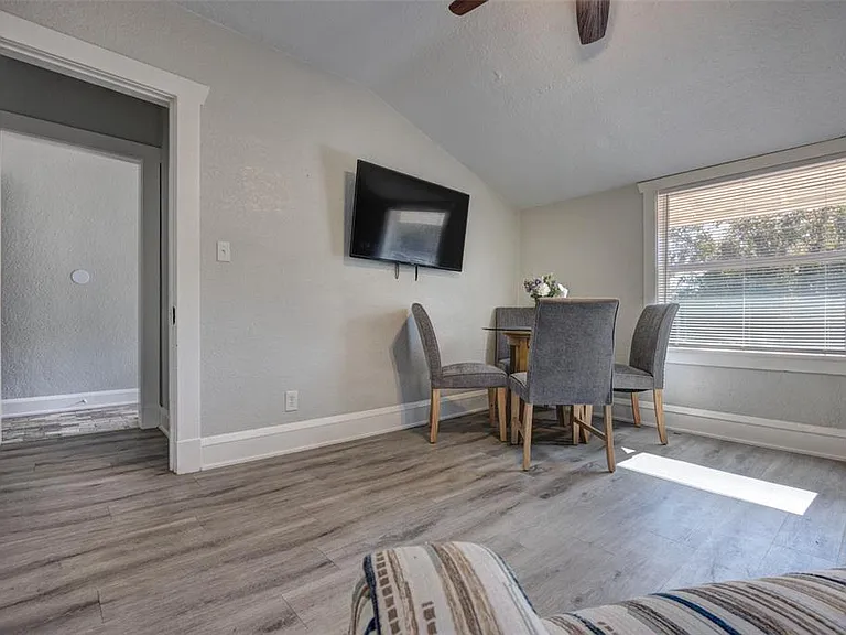 117 E Euclid Ave — Photo 18