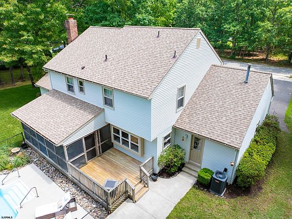 5th image of 4026 Alexander Dr