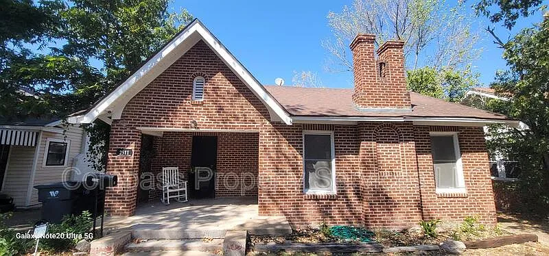 3 bed, 2.0 bath, 1463 sqft, $1,750 — Photo 1