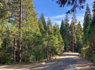 7653 Forest Dr, Fish Camp, CA 93623