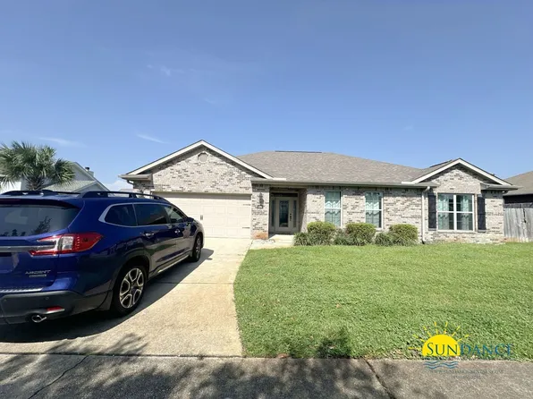 438 Bay Oaks Dr, Mary Esther, FL 32569