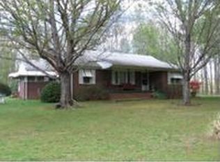 350 Sunny Side Rd, Drakes Branch, VA 23937