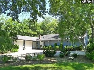 33178 Allenbury Dr, Solon, OH 44139