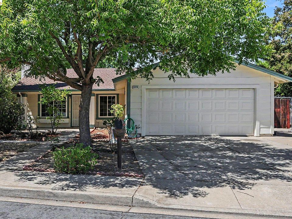 1st image of 4070 S Royal Links Cir