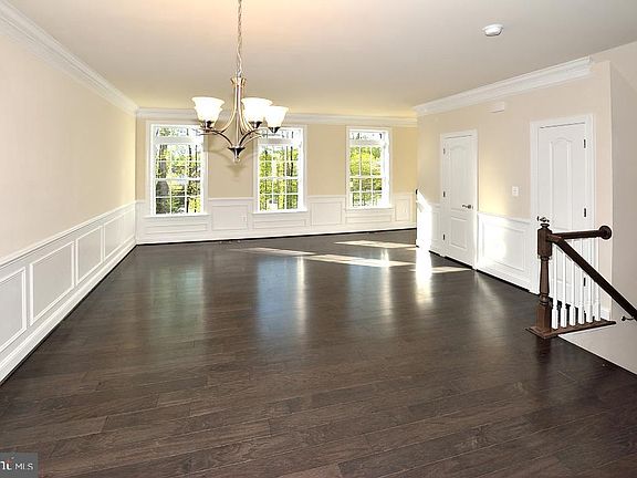 4th image of 7886 Saint Dolores Dr