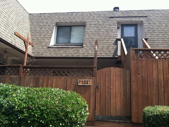 192 Summerwalk Cir #184, Chapel Hill, NC 27517