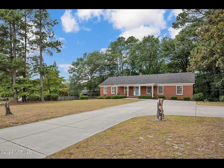 230 Summer Tree Ct #A — Photo 2