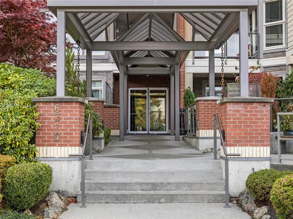 6310 McRobb Ave #114, Nanaimo, BC V9V 1W8