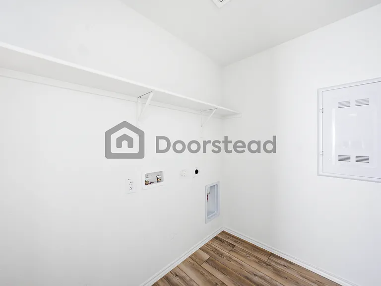 5530 Agalinis Ave — Photo 34