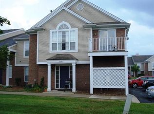 16351 Chatham Dr, Macomb, MI 48044