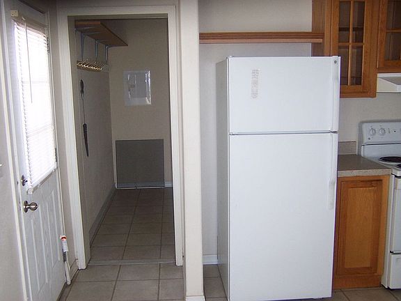 4th image of 2817 San Juan Ave