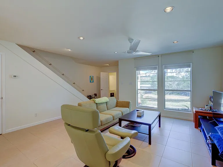 710 Castle Ridge Rd #B — Photo 15